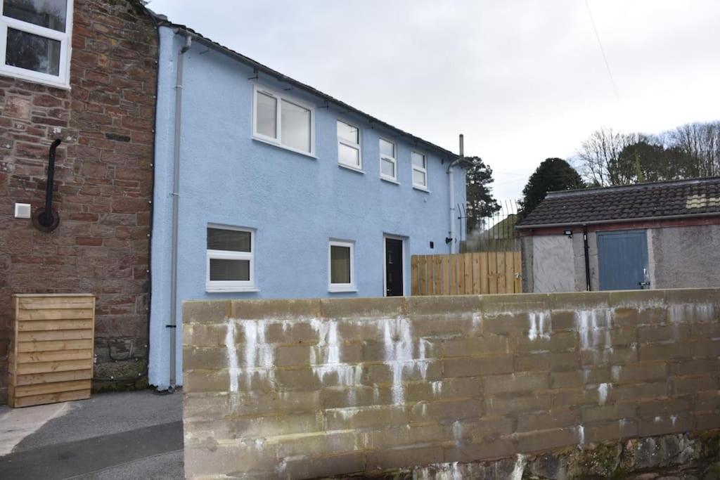 The Blue House Holiday Home Egremont  外观 照片